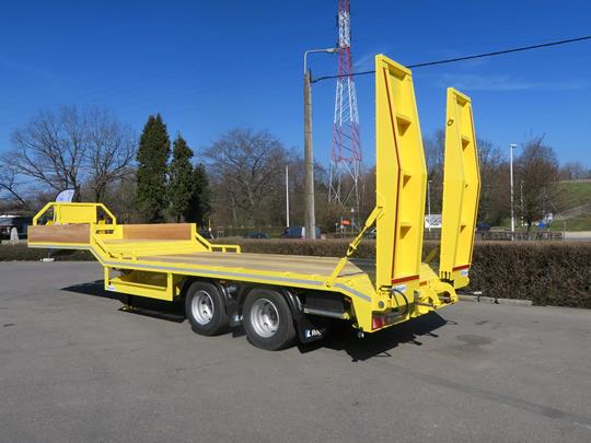 Remise à neuf de remorques